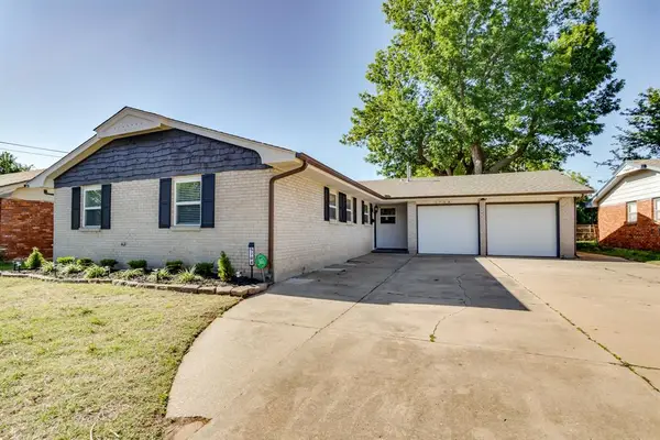 5704 NW 45th Street, Warr Acres, OK 73122