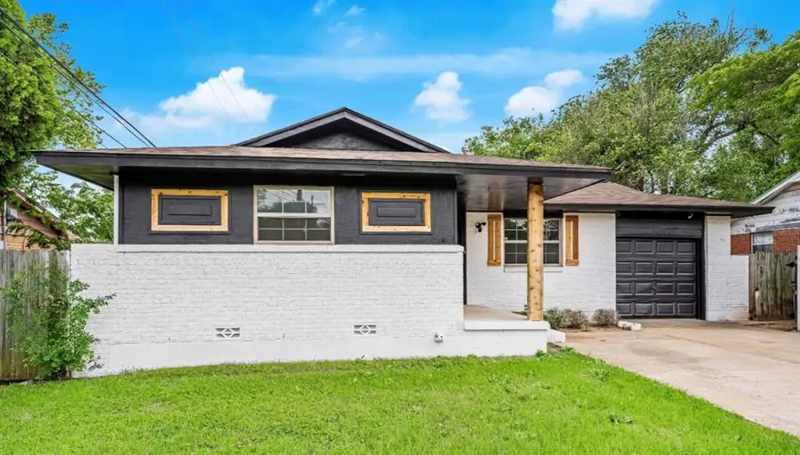 5326 NW Columbia Avenue, Lawton, OK 73505 - #2