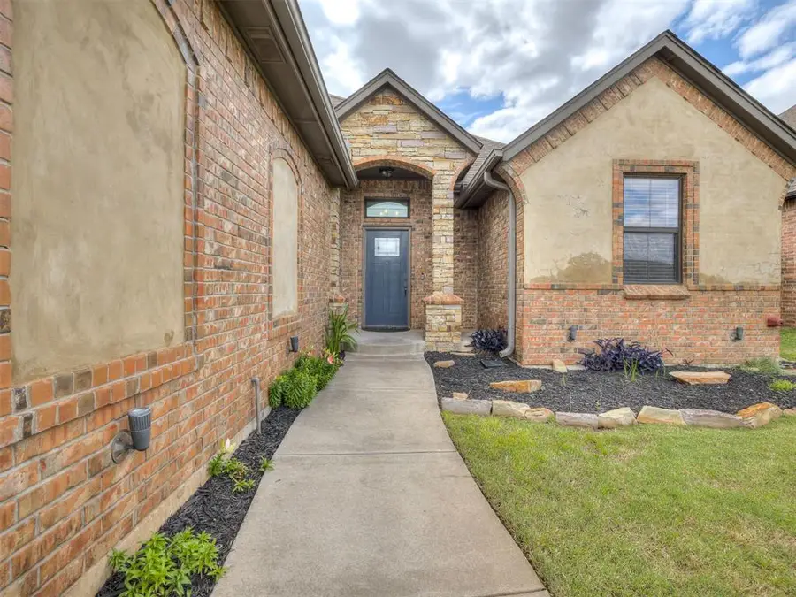 2513 Wayne Cutt Avenue, Yukon, OK 73099 - #2