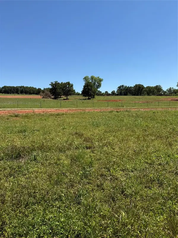 Hayfield Rd, Norman, OK 73026