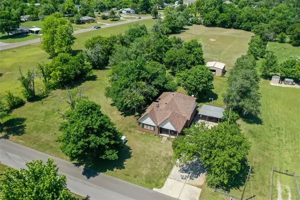 11011 E Draper Avenue, Choctaw, OK 73020