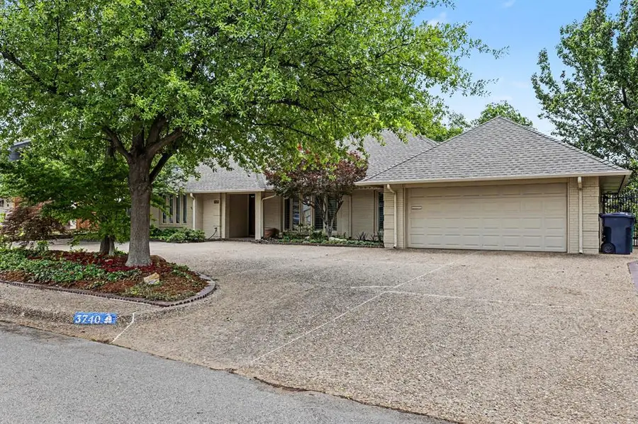 3740 NW 70th Street, Oklahoma City, OK 73116 - #3