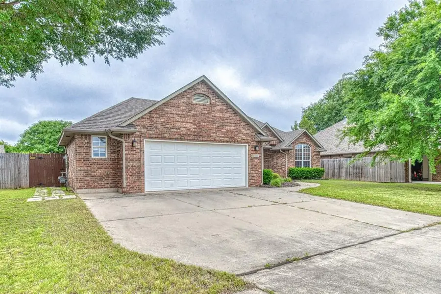 2340 Chadwick Drive, Norman, OK 73071 - #3