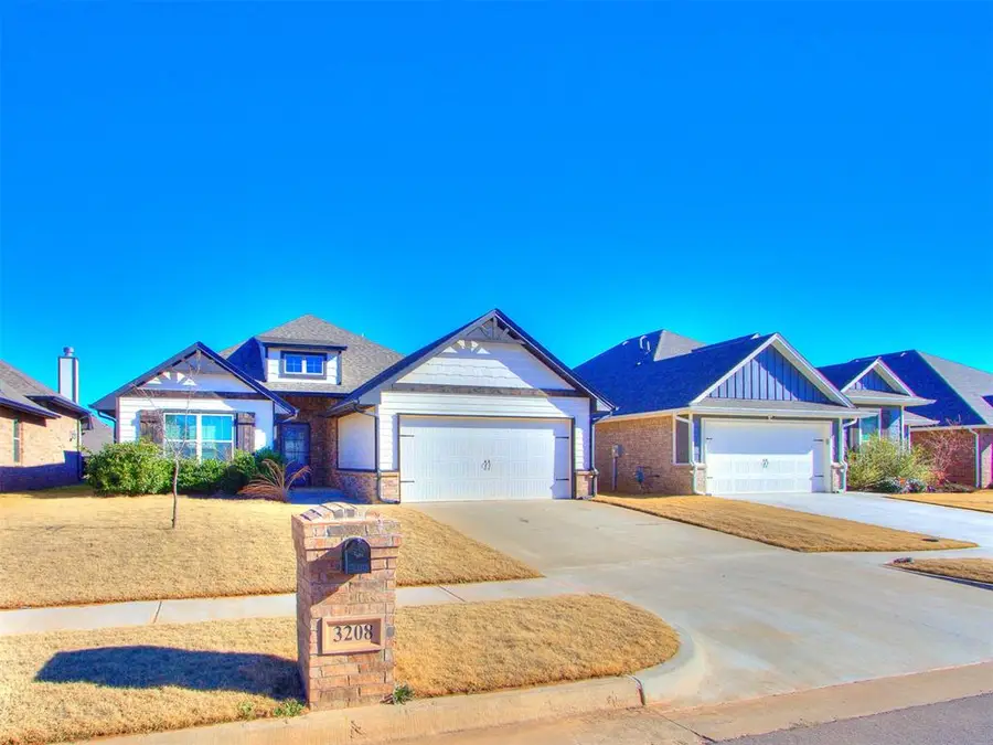 3208 Open Prairie Trail, Yukon, OK 73099 - #3