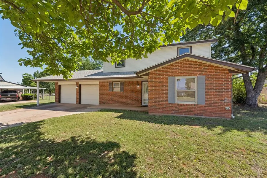 924 S Meadow Lane, Mustang, OK 73064 - #3