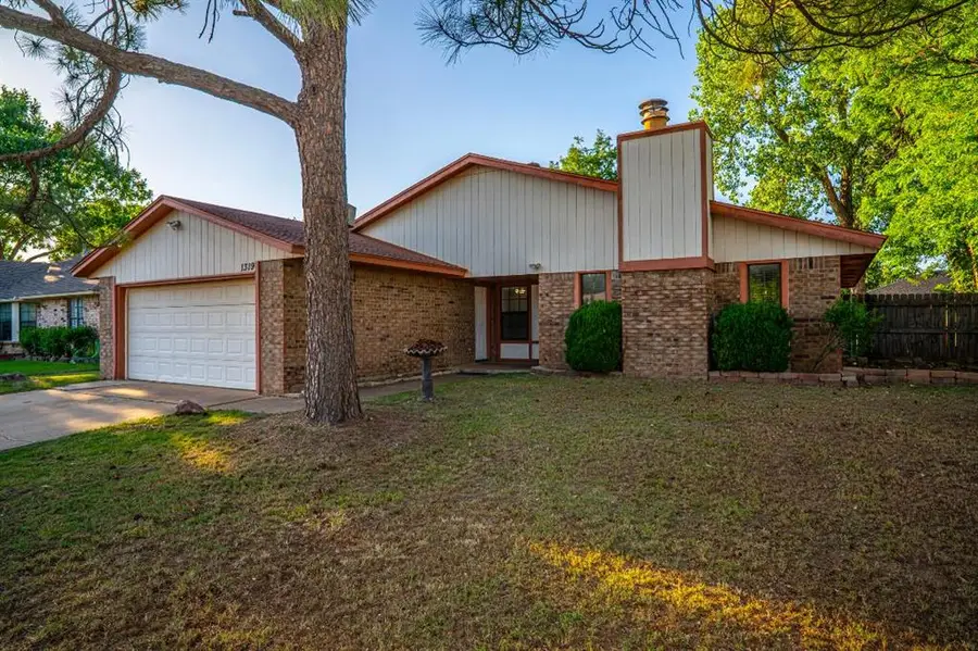 1319 W Aries Road, Edmond, OK 73003 - #2