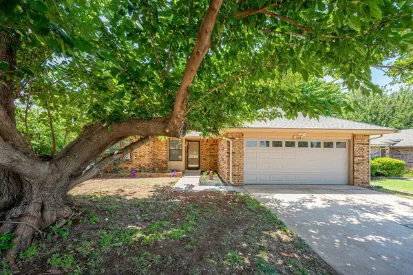 536 NW 168th Street, Edmond, OK 73012