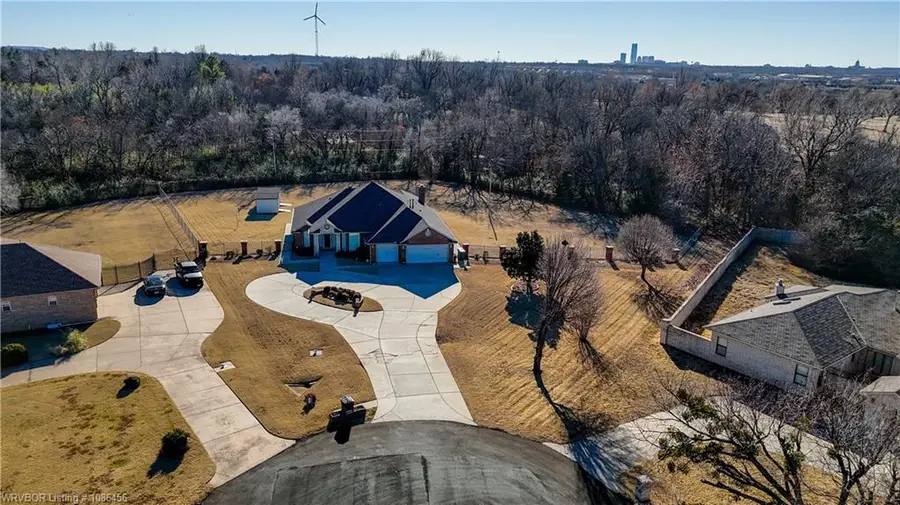 3809 Kings Court, Oklahoma City, OK 73121 - #3