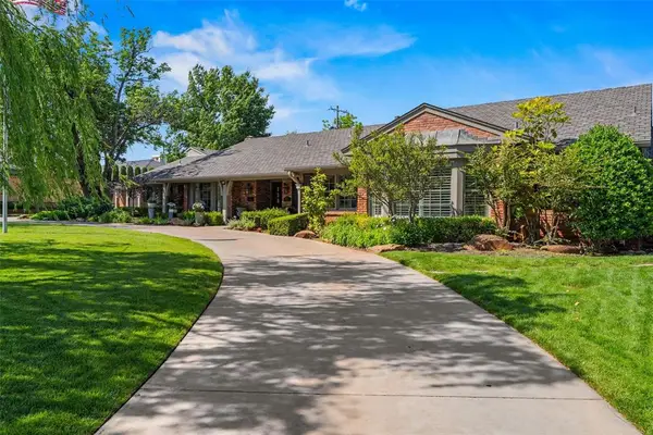 1603 Dorchester Drive, Nichols Hills, OK 73120
