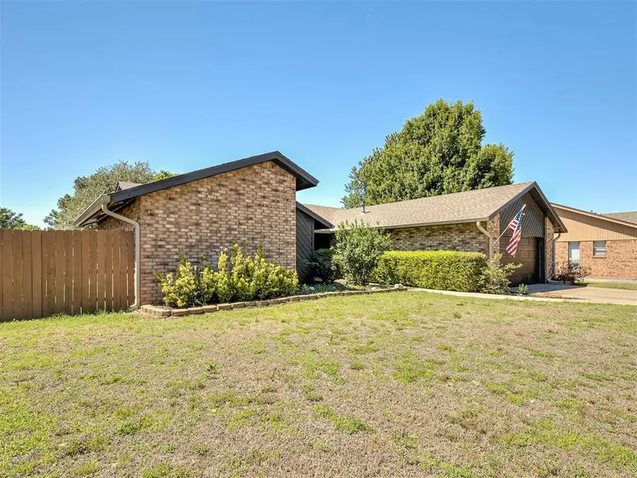 1914 Bowling Green Place, Norman, OK 73071 - #2