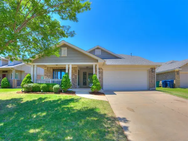 18609 Cola Drive, Edmond, OK 73012