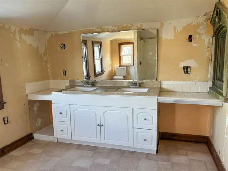 817 7th Street, Alva, OK 73717 - #2