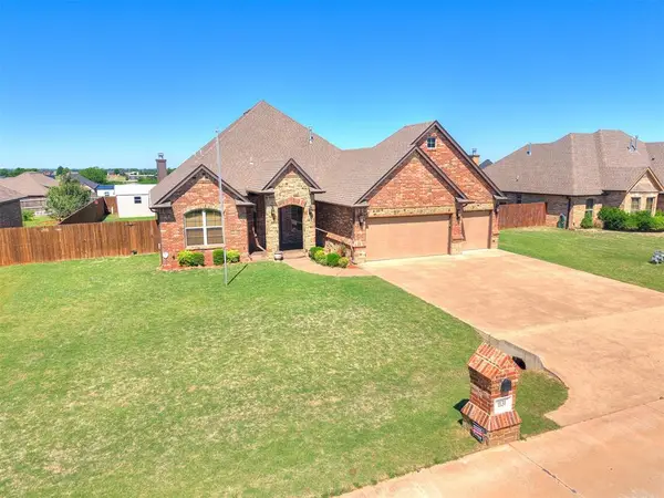 1131 Antler Ridge, Tuttle, OK 73089