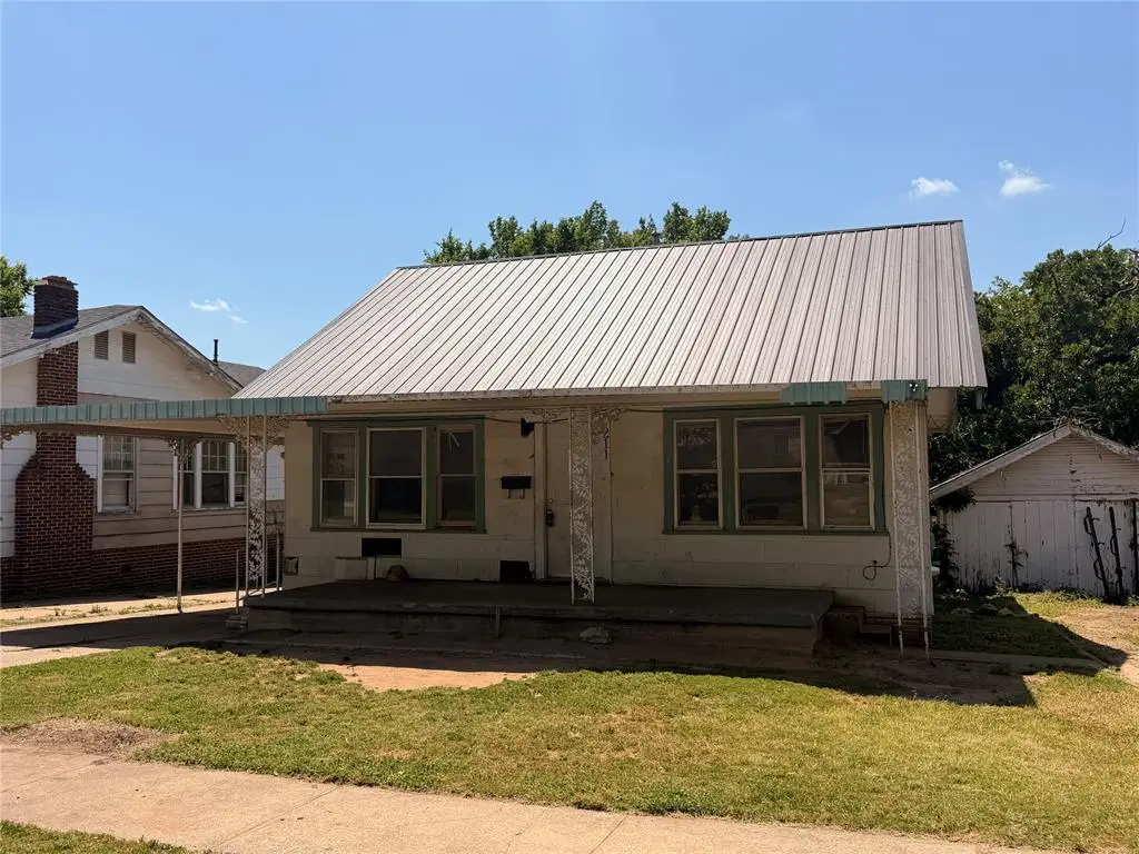 211 Jefferson Street, Seminole, OK 74868 - #1