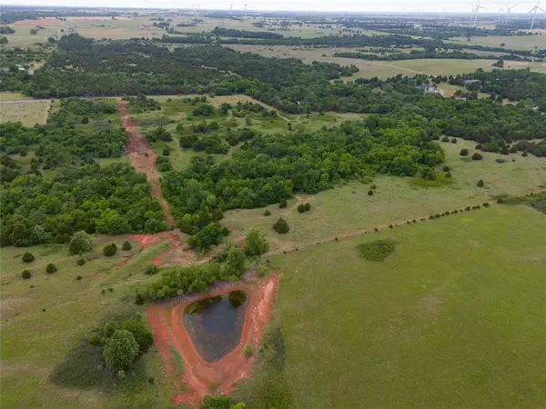 8416 N May Avenue, Crescent, OK 73028