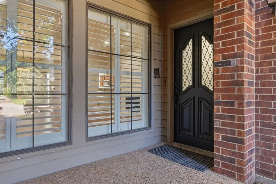 6208 Waterford Boulevard #106, Oklahoma City, OK 73118 - #2