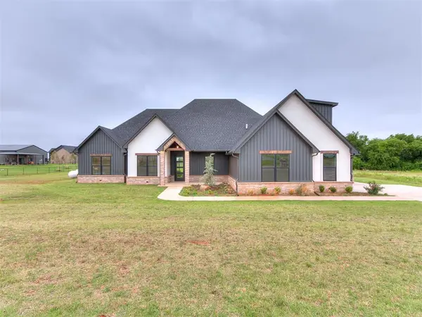 2441 Hawks Haven Drive, Guthrie, OK 73044
