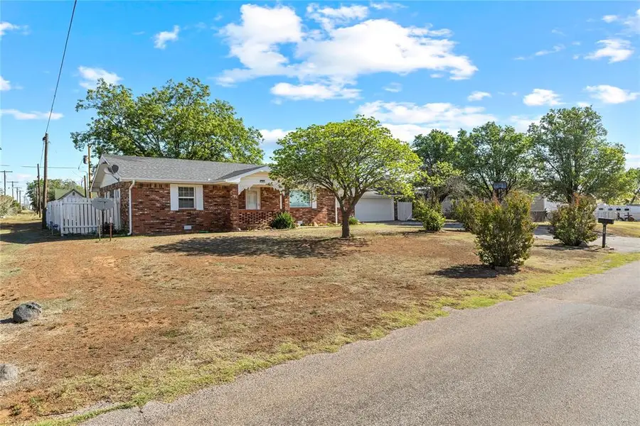 115 E 10th Street, Custer City, OK 73639 - #3