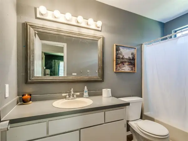530 Stoneridge Drive, Moore, OK 73160