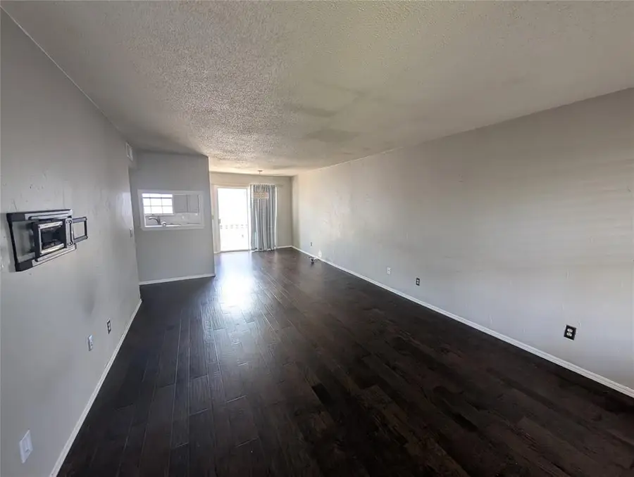 11327 N May Avenue #C, Oklahoma City, OK 73120 - #3