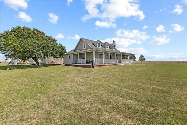 12010 N 2260 Road, Cordell, OK 73632