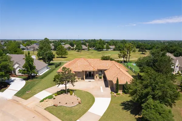 301 Carmel Valley Way, Edmond, OK 73025