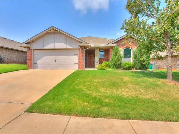 10009 Allie Hope Lane, Yukon, OK 73099
