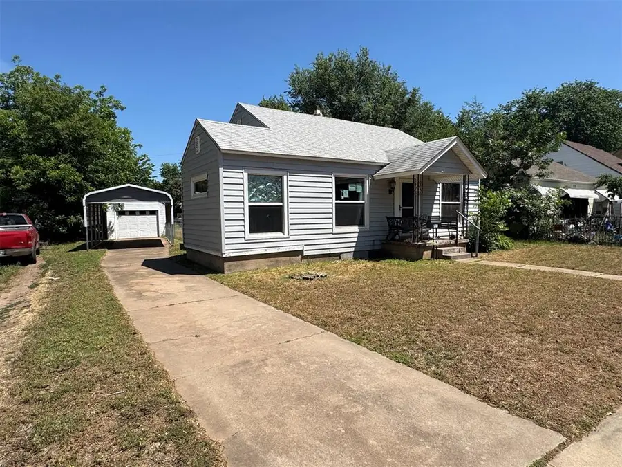 721 N 6 Th Street, Enid, OK 73701 - #3