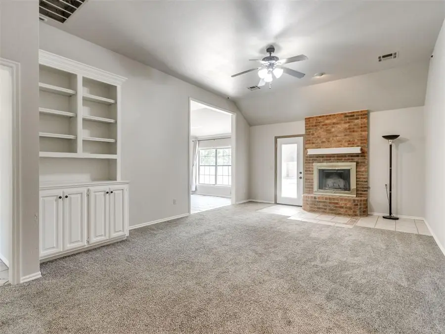 20566 Ember Lane, Harrah, OK 73045 - #3