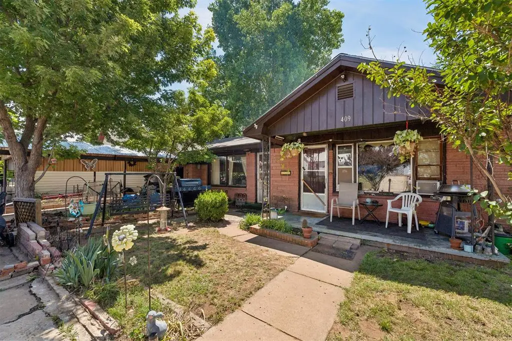 409 W Springer Avenue, Guthrie, OK 73044 - #1