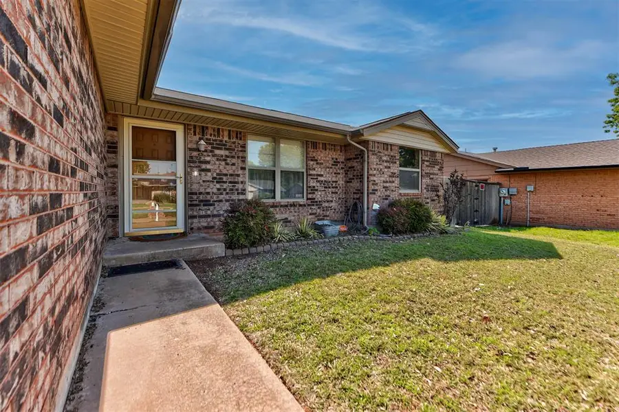 1008 S Morgan Drive, Moore, OK 73160 - #3