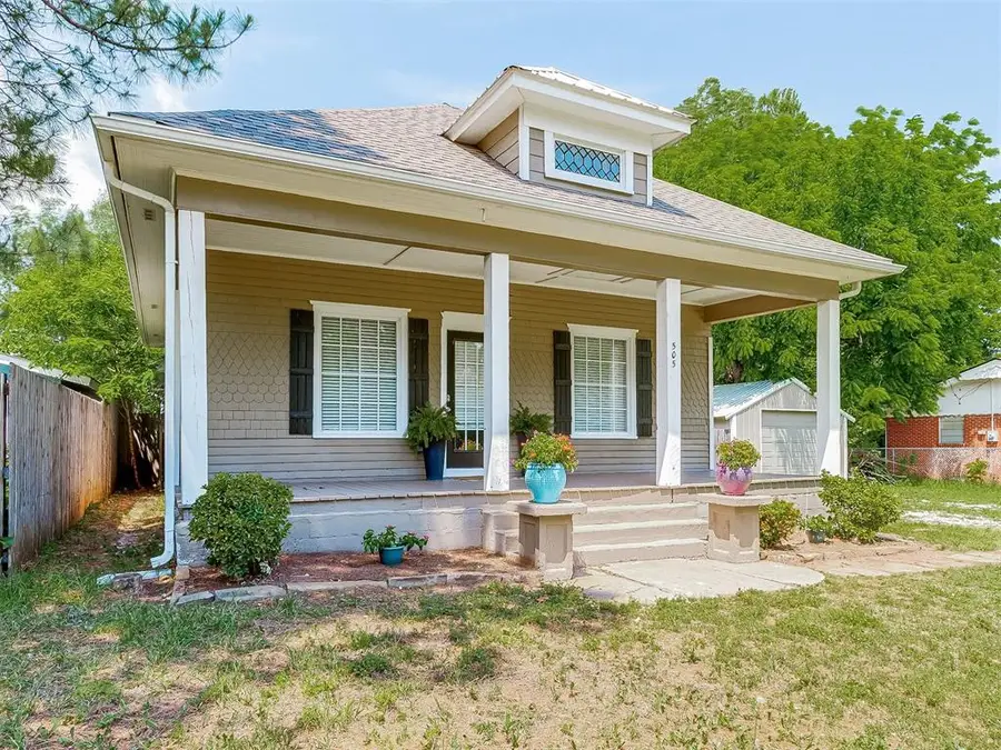 505 SW 5th St, Tuttle, OK 73089 - #3