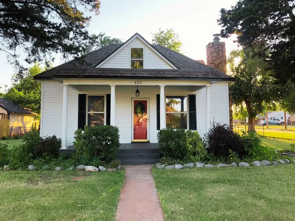 402 S 8th Street, Kingfisher, OK 73750 - #1