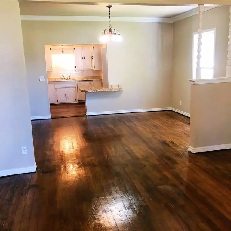 402 S 8th Street, Kingfisher, OK 73750 - #2