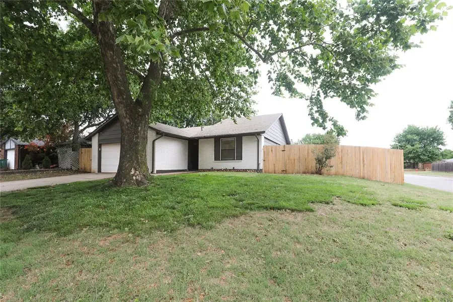 12301 SW 15th Terrace, Yukon, OK 73099 - #3