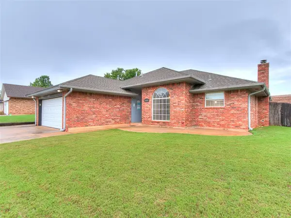 1653 NE 9th Street, Moore, OK 73160
