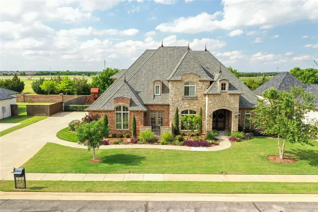 8041 NW 134th Terrace, Oklahoma City, OK 73142 - #1