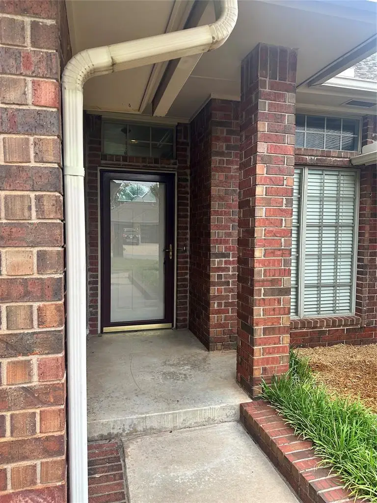 8809 NW 116th Terrace, Oklahoma City, OK 73162 - #2