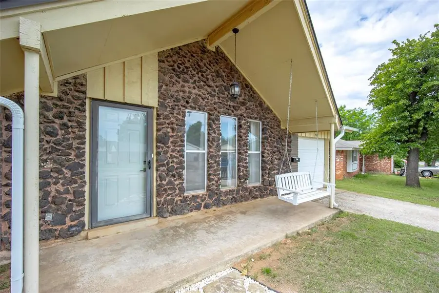 3504 Chetwood Drive, Del City, OK 73115 - #2