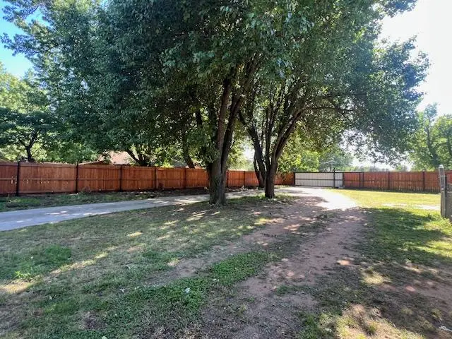 229 E Juniper Lane, Mustang, OK 73064 - #1