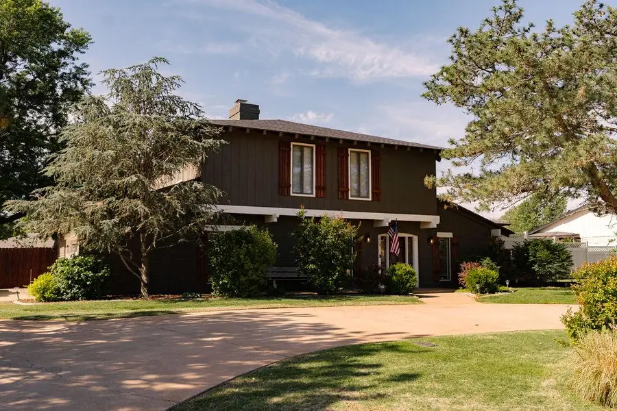 1400 W D Avenue, Elk City, OK 73644 - #2
