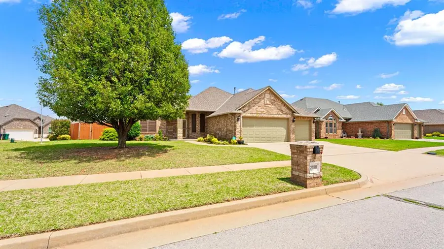 2100 Hackberry Creek Avenue, Yukon, OK 73099 - #3