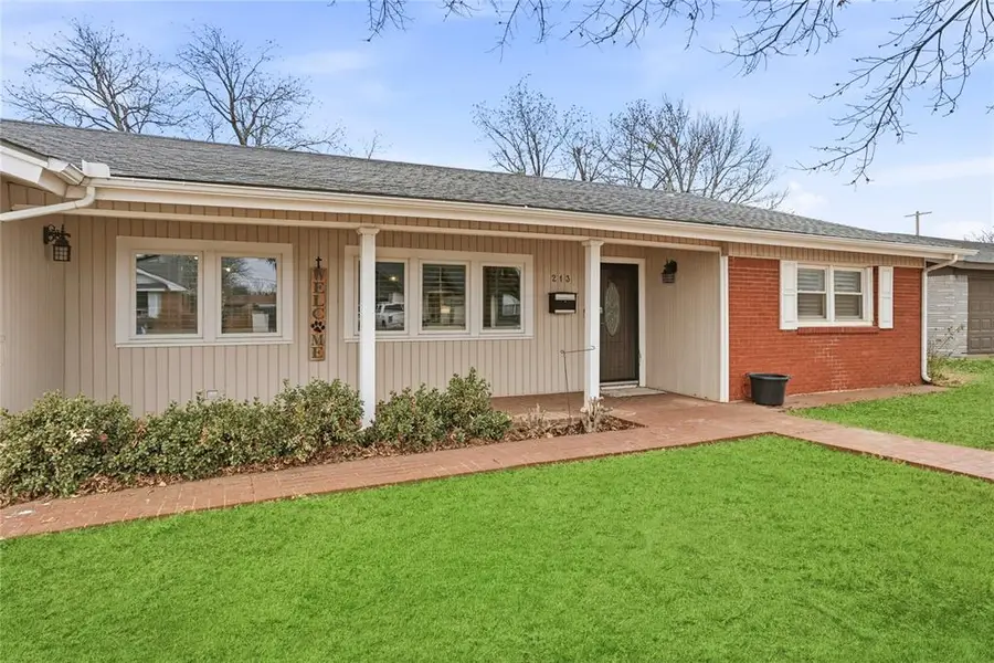 213 Mockingbird S Drive, Altus, OK 73521 - #3