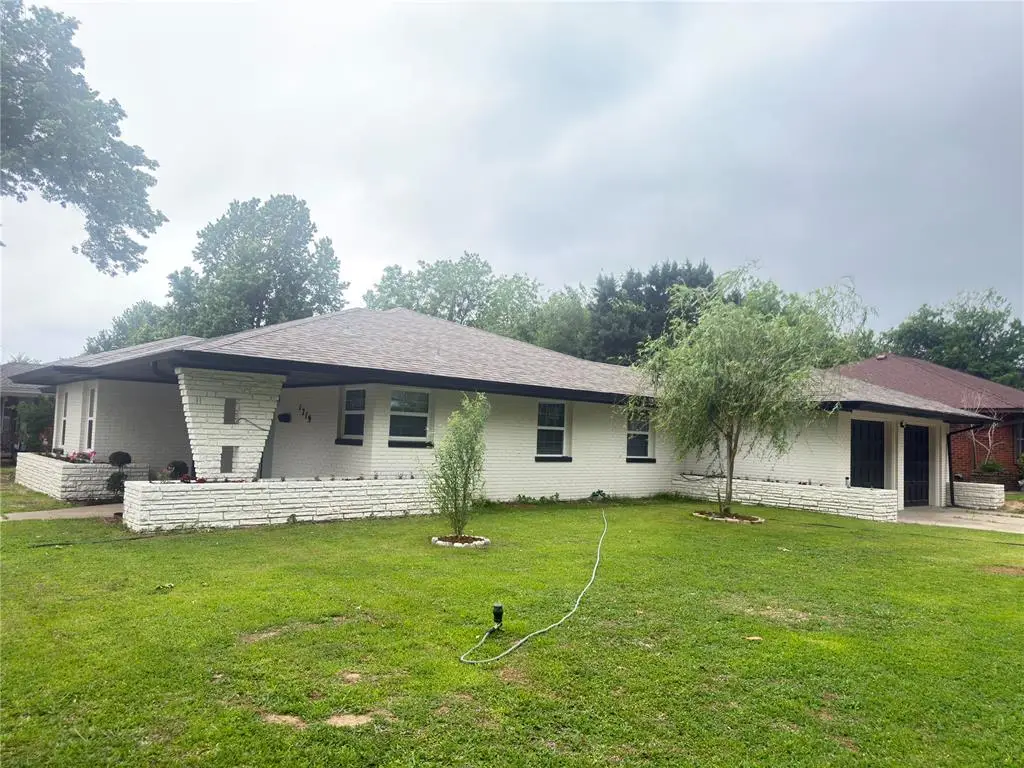 1719 N Vermont Avenue, Oklahoma City, OK 73107 - #1