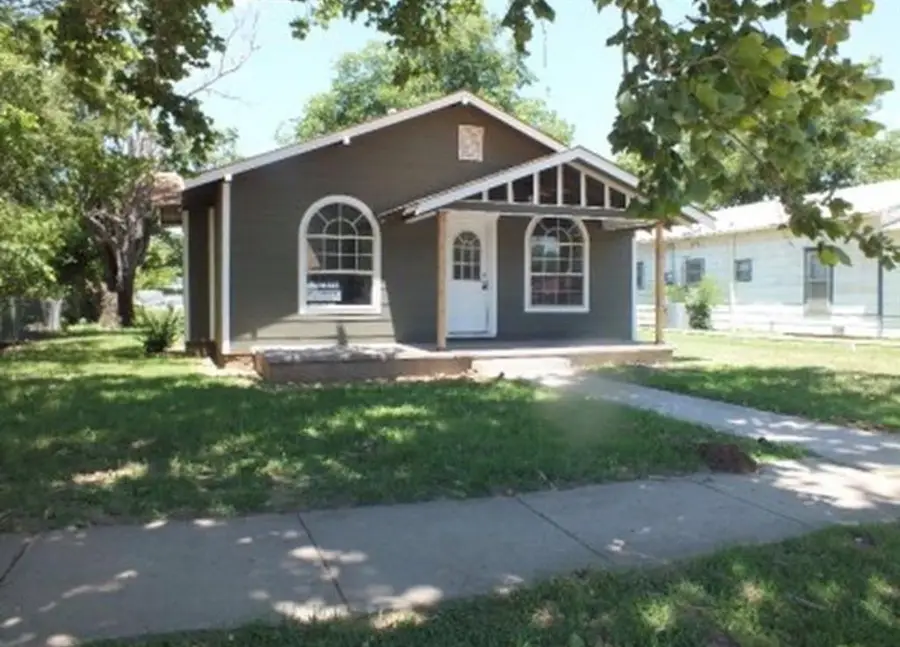 216 N Broadway Avenue, Tipton, OK 73570 - #2