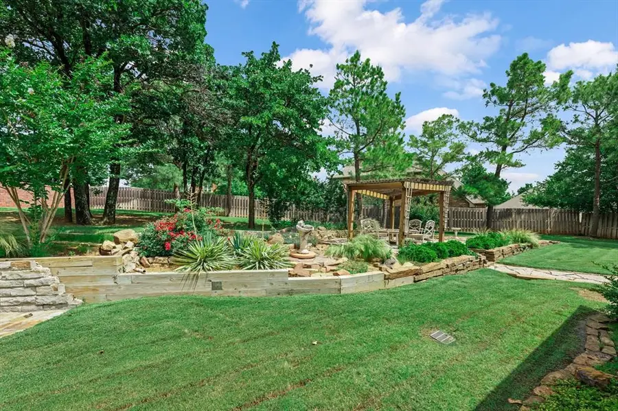 2901 Bracken Court, Edmond, OK 73034 - #3