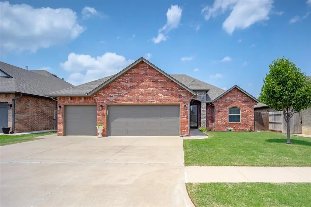 10821 NW 29th Terrace, Yukon, OK 73099 - #1