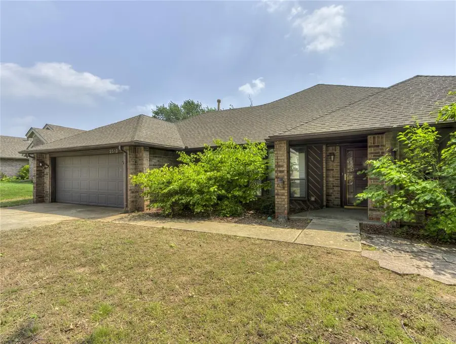 2512 Brookhaven Drive, Edmond, OK 73034 - #2