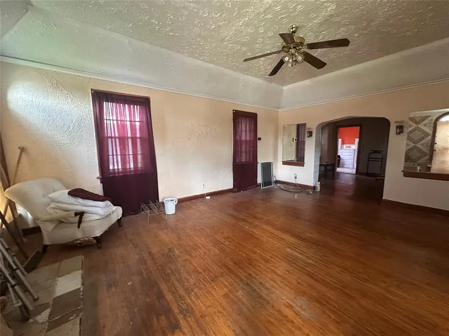 941 NE 20th Street, Oklahoma City, OK 73105 - #2
