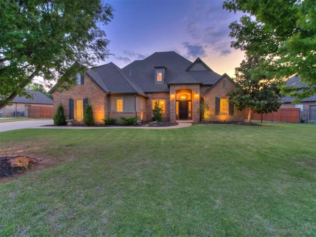 1017 W Camellia Way, Mustang, OK 73064 - #1
